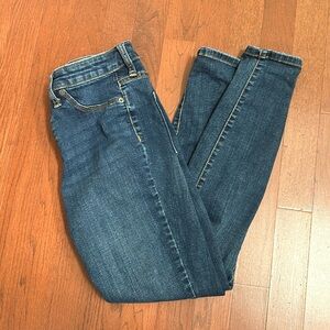 Women’s Universal Thread High Rise Jegging